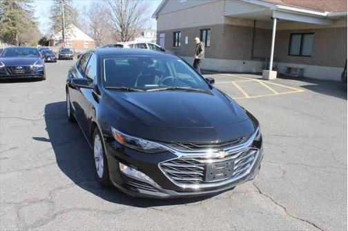 2019 Chevrolet Malibu Hybrid Base