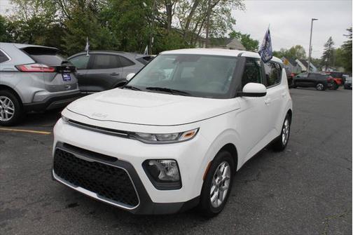 2022 Kia Soul LX