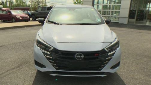 2025 Nissan Versa 1.6 SR