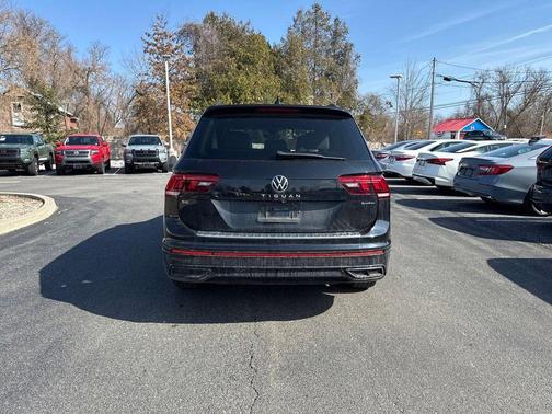 2022 Volkswagen Tiguan 2.0T SE R-Line Black