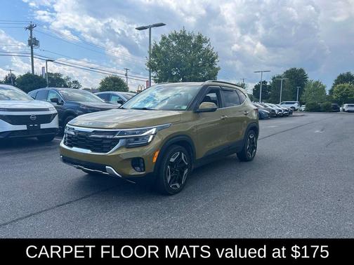 Green 2024 Kia Seltos SX