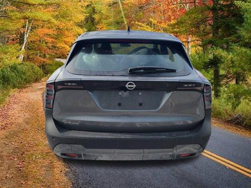 Gun Metallic 2026 Nissan Kicks S