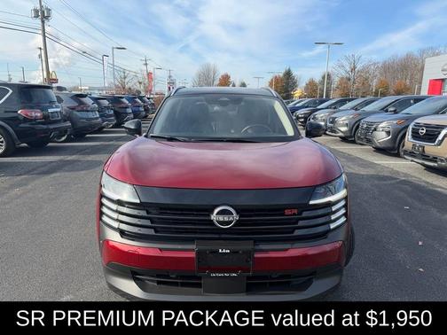 2025 Nissan Kicks SR