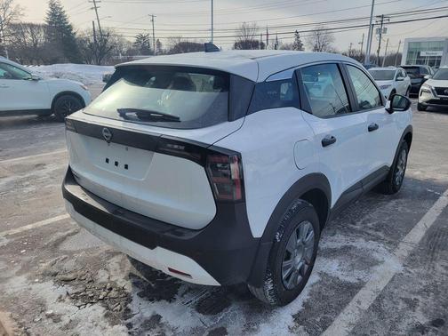 Fresh Powder 2026 Nissan Kicks S