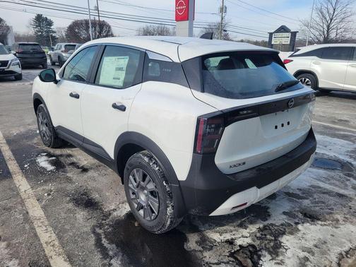 Fresh Powder 2026 Nissan Kicks S