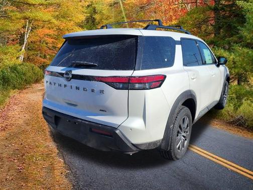Pearl 2026 Nissan Pathfinder SV