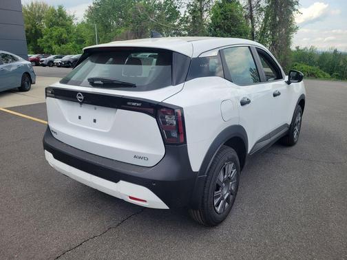 Fresh Powder 2026 Nissan Kicks S