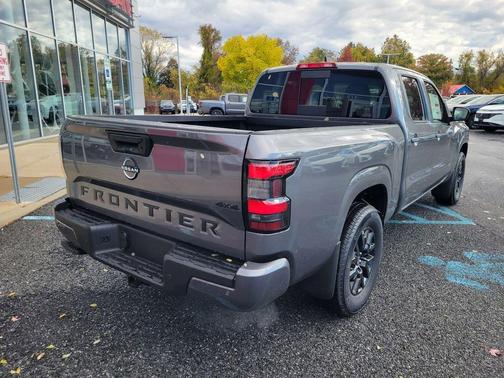 2026 Nissan Frontier SV