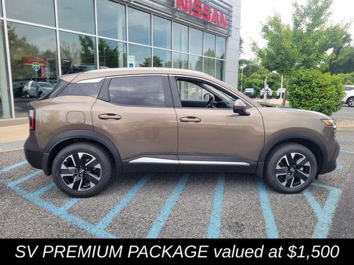 2025 Nissan Kicks SV
