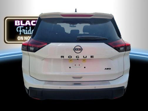 Everest White P 2026 Nissan Rogue Dark Armor