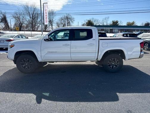2023 Toyota Tacoma SR5