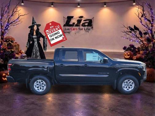 Super Black 2027 Nissan Frontier S