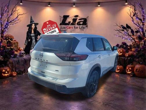 Everest White P 2026 Nissan Rogue SV