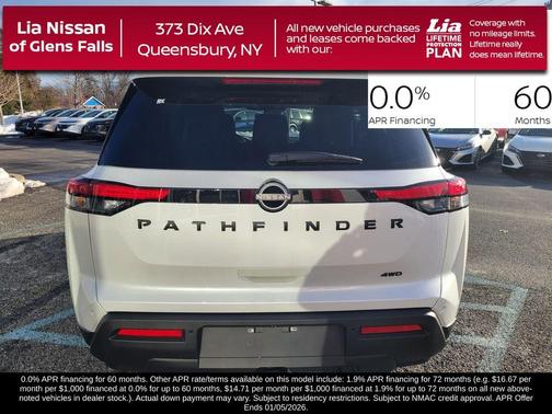 2025 Nissan Pathfinder SV