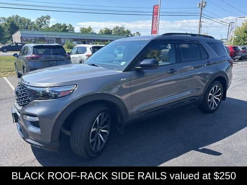 2022 Ford Explorer ST-Line