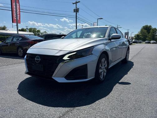 Brilliant Silver Metallic 2023 Nissan Altima 2.5 S