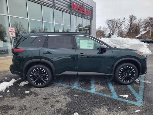 Obsidian Black 2026 Nissan Rogue Dark Armor