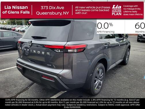 2025 Nissan Pathfinder SV