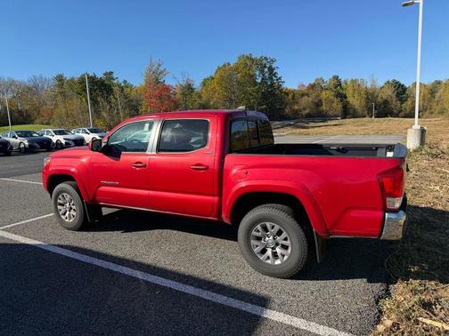 2017 Toyota Tacoma SR5