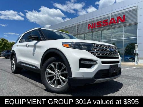 White Metallic 2022 Ford Explorer Limited