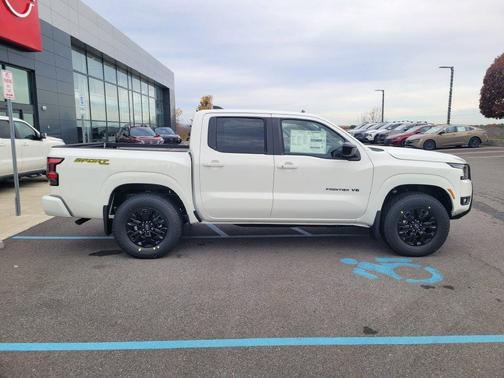 Glacier White 2027 Nissan Frontier SV