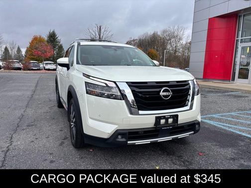 2022 Nissan Pathfinder Platinum