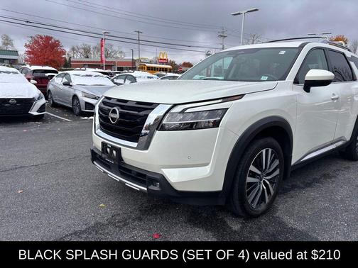 2022 Nissan Pathfinder Platinum