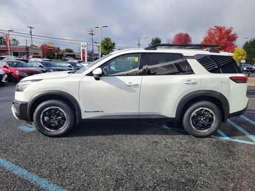 2025 Nissan Pathfinder Rock Creek