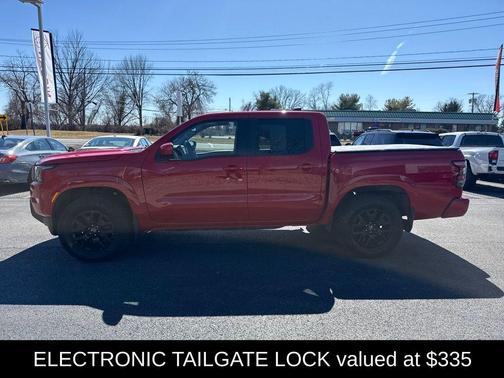 2022 Nissan Frontier SV