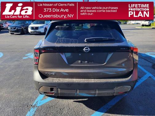 Canyon Bronze M 2026 Nissan Kicks SV