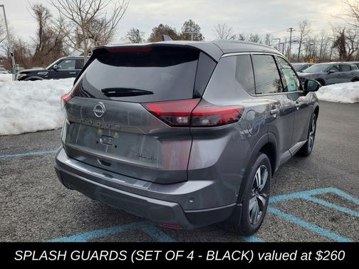 2025 Nissan Rogue SL