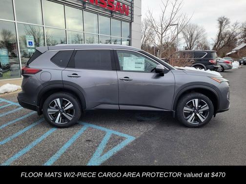 2025 Nissan Rogue SL