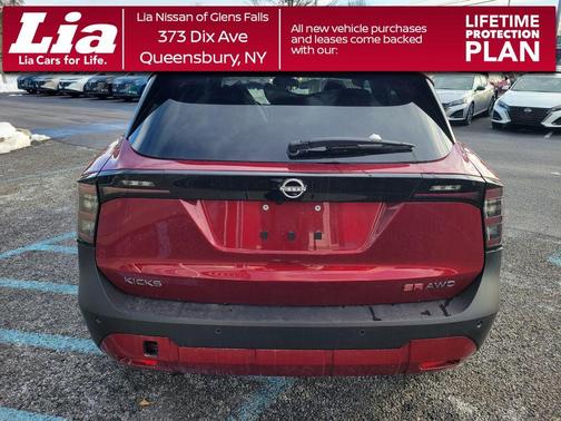 Scarlet Ember T 2026 Nissan Kicks SR