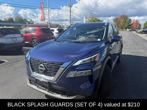 2022 Nissan Rogue SV