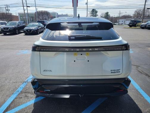 2025 Nissan ARIYA ENGAGE+