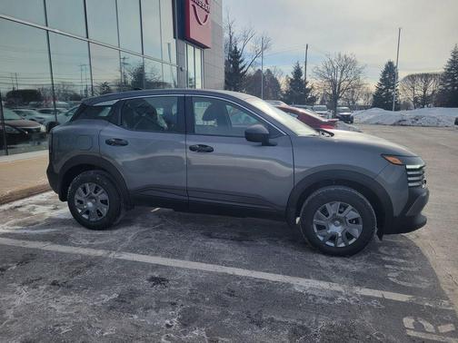 Gun Metallic 2026 Nissan Kicks S