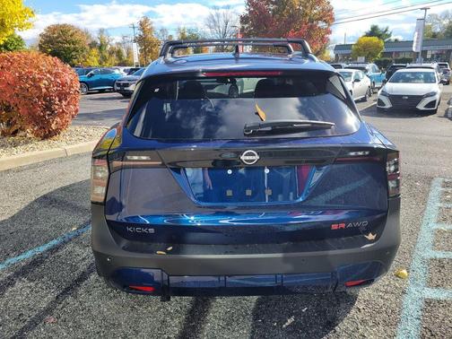 2026 Nissan Kicks SR