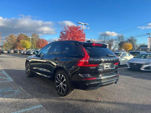 2025 Volvo XC60 B5 Ultra