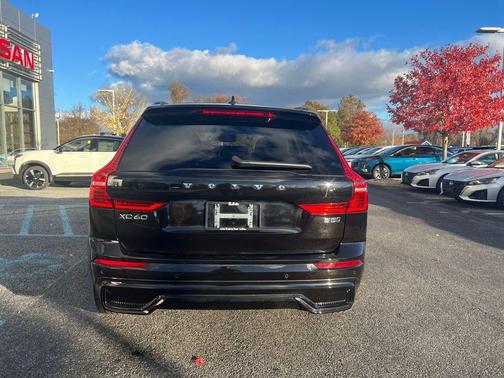 2025 Volvo XC60 B5 Ultra