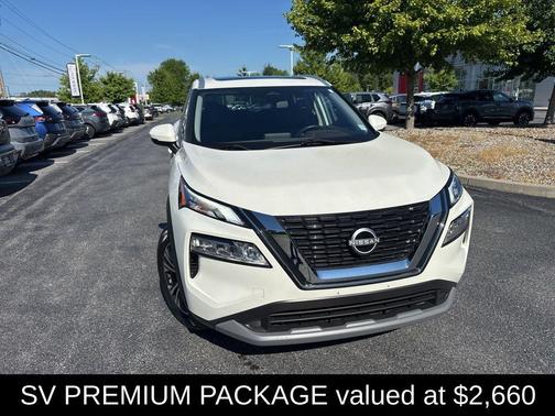 2022 Nissan Rogue SV