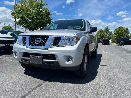 Brilliant Silver 2018 Nissan Frontier SV