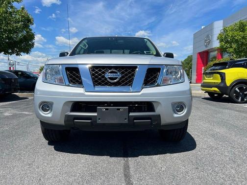 Brilliant Silver 2018 Nissan Frontier SV