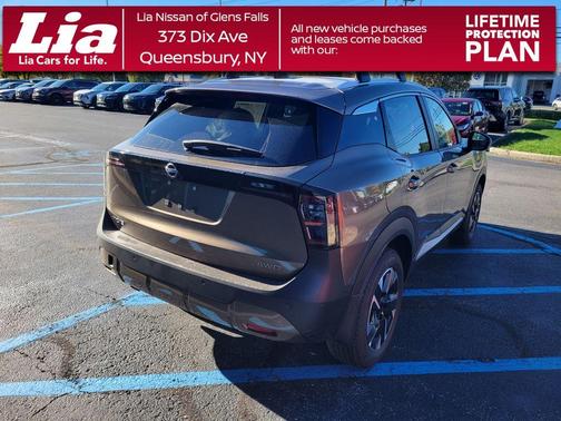 Canyon Bronze M 2026 Nissan Kicks SV