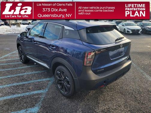 Deep Blue Pearl 2026 Nissan Kicks SR