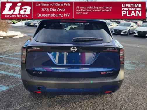 Deep Blue Pearl 2026 Nissan Kicks SR