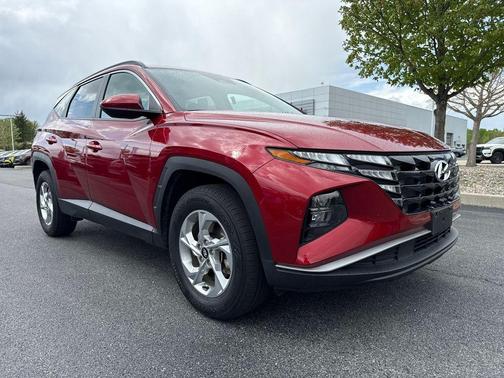 Red 2024 Hyundai TUCSON SEL