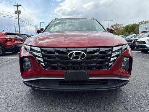 Red 2024 Hyundai TUCSON SEL