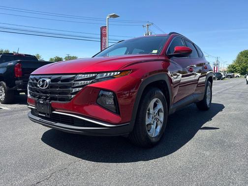 Red 2024 Hyundai TUCSON SEL