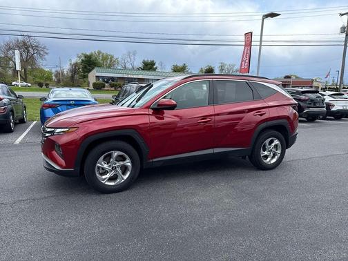 Red 2024 Hyundai TUCSON SEL