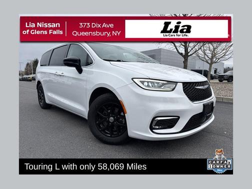 Bright White Clearcoat 2024 Chrysler Pacifica Touring-L